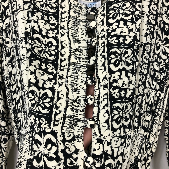 Zoompy vintage black & white peasant dress. Size L - Picture 4 of 8